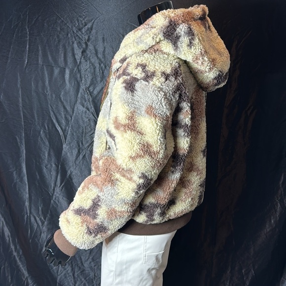 Mens Sherpa Camo Hooded Jacket - Picture 5 of 8